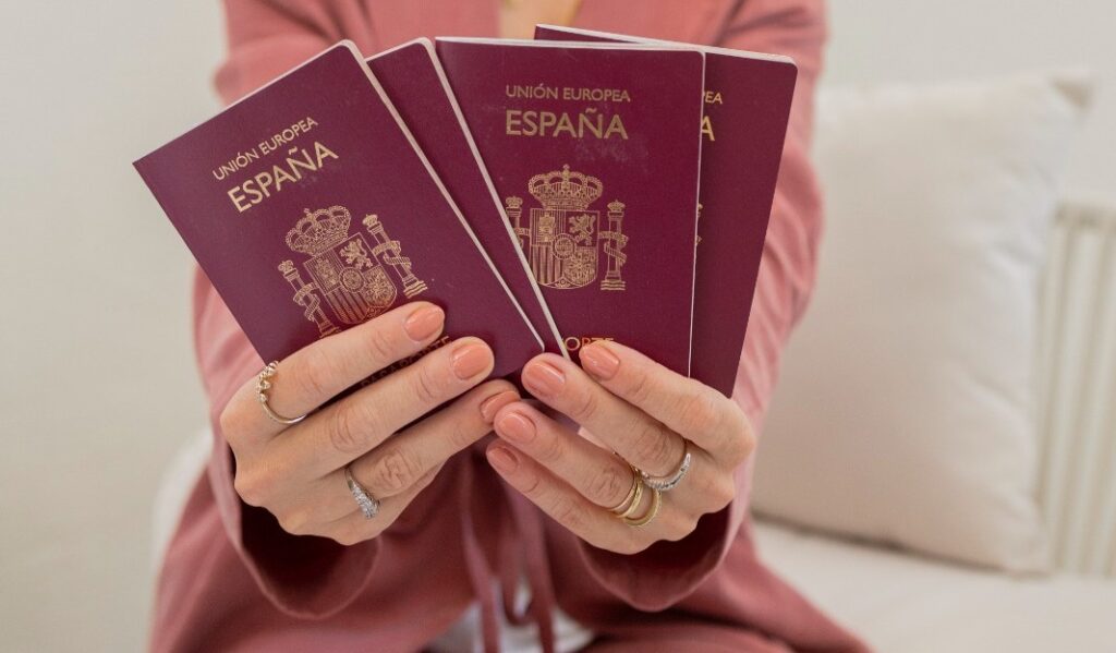 Recuperación de la Nacionalidad Española: Guía Completa para Recuperar tu Ciudadanía